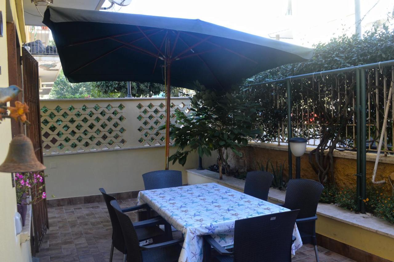 Appartamento In Via Calvi Лидо-ди-Остия Экстерьер фото